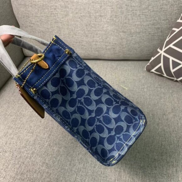 new Coach Denim Field Tote 22 - Picture 5 of 6